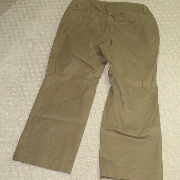 Banana Republic Women's Size 2 Cotton Army Green Twill Pants - Picture 2 of 6